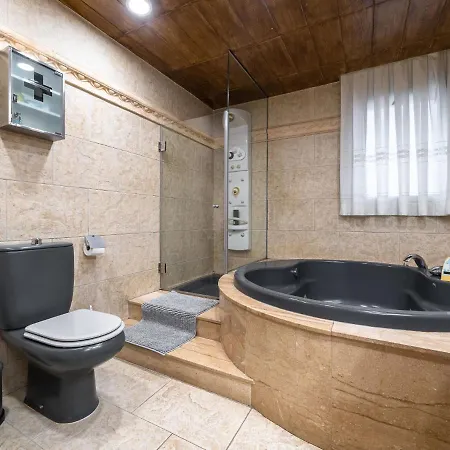 ヴィラ Luxury Rock Tirri By Interhome
