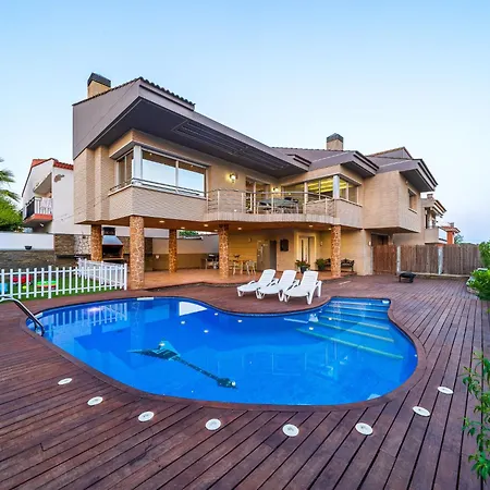 Luxury Rock Tirri By Interhome ヴィラ